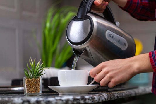 The Artisan Barista - Electric Kettle Vs. Stovetop Kettle - Which One You Should Buy?